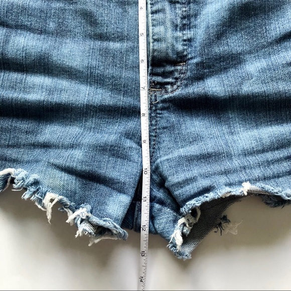 Vintage Lee High-rise Denim Cutoff Shorts - Picture 12 of 13